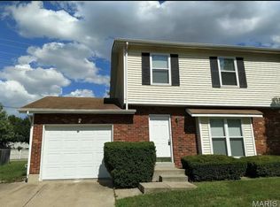 329 Spencer Pl, Saint Peters, MO 63376