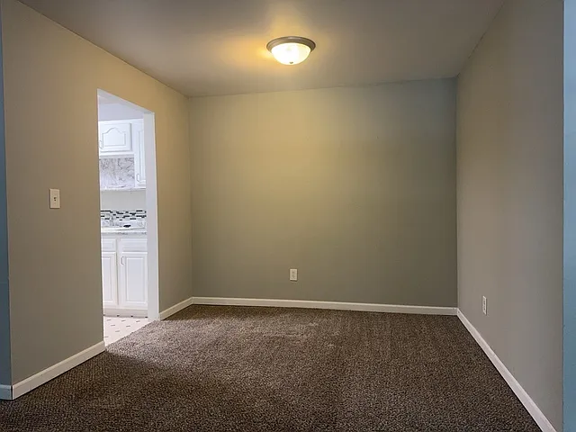 571 Somerset Ln #5 — Photo 6