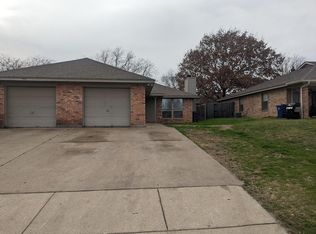 1012 Mitchell Ln, Burleson, TX 76028