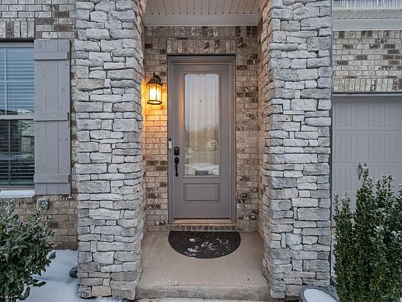 2nd image of 3525 Darrell Dr