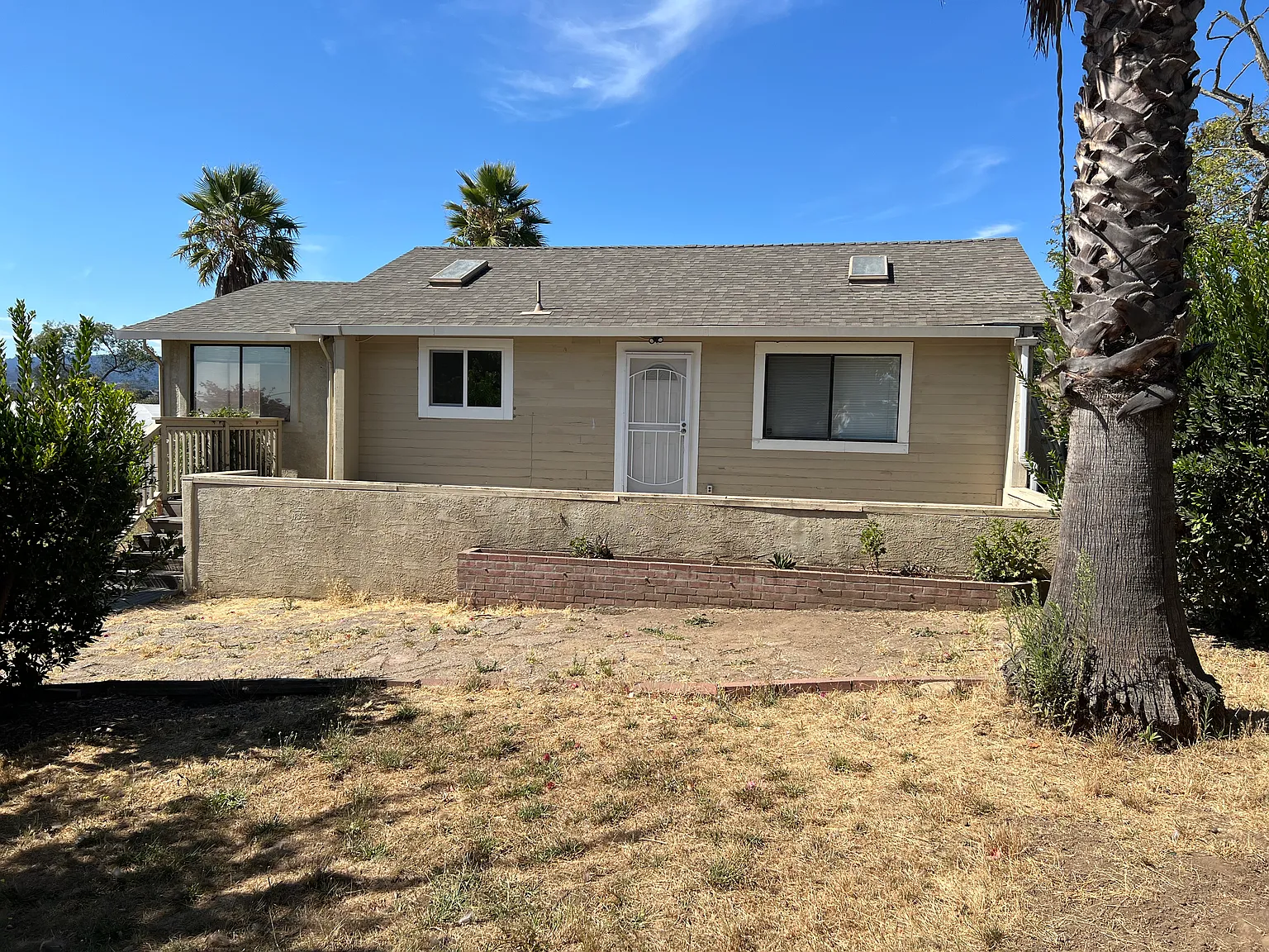 3 bed, 1000 sqft, $4,299 — Photo 3