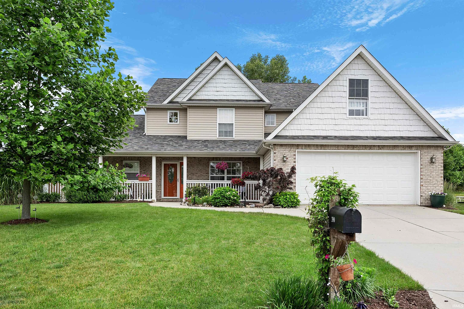 390 Macbeth Dr photo 1