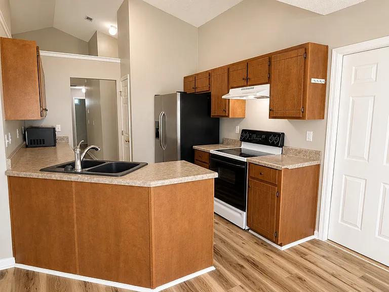 120 Hydrangea Rd — Photo 5