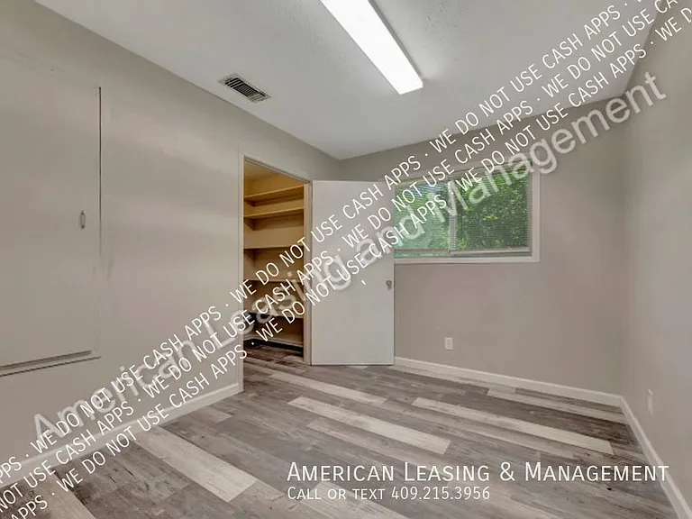 1301 Spring Lake Dr — Photo 15
