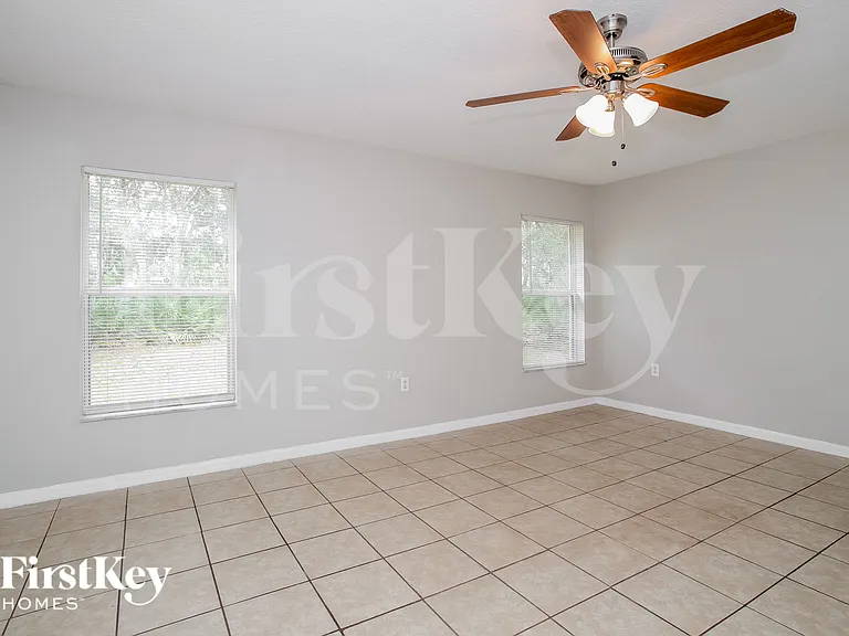 1932 Michigan Ct — Photo 8