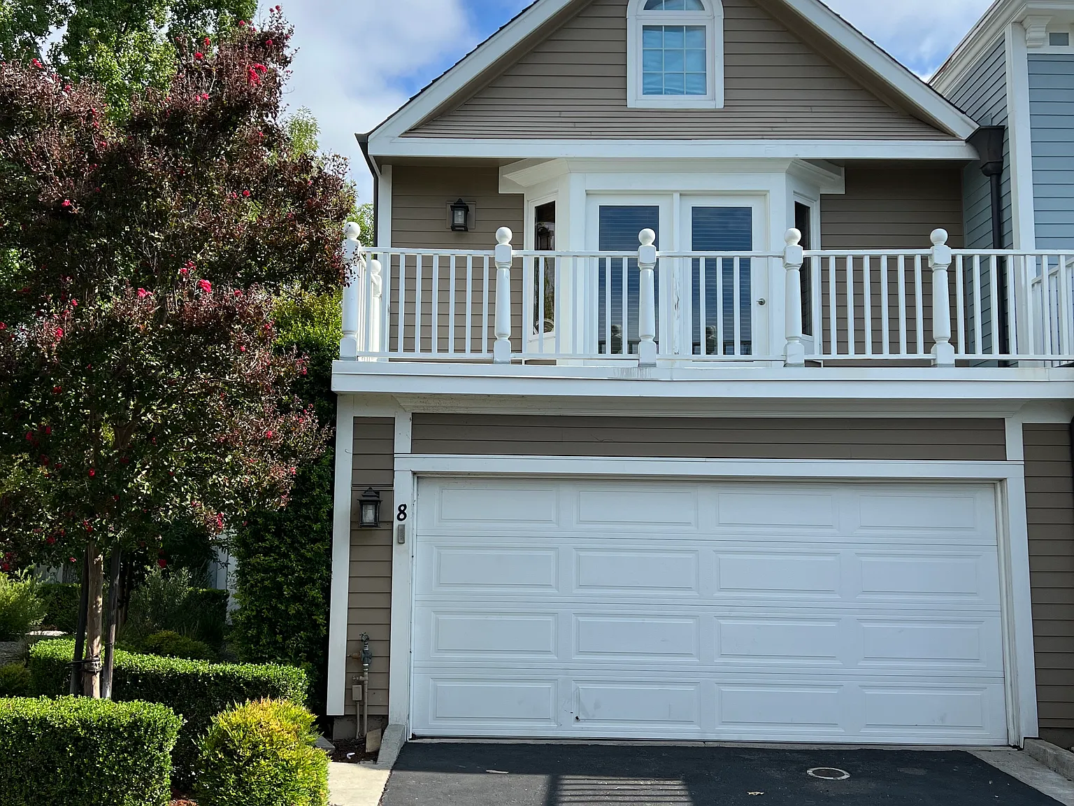 3 bed, 2.5 bath, 1835 sqft, $7,000 — Photo 1