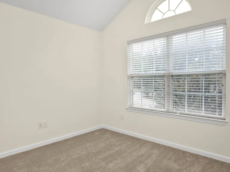 2 Musket Ln — Photo 23