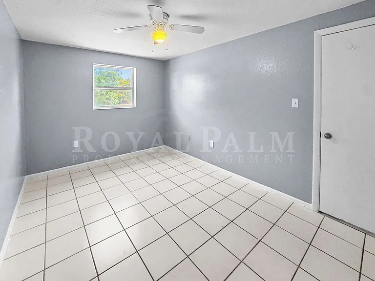6617 Warwick Cir — Photo 21