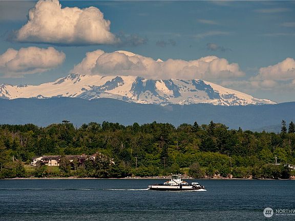 2nd image of 2351 N Nugent Road