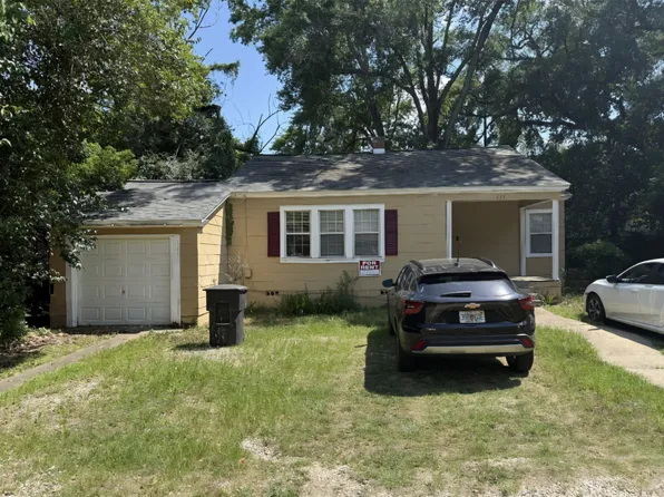 111 Westridge Dr, Tallahassee, FL 32304