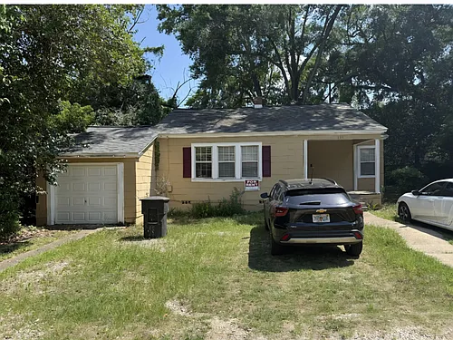 111 Westridge Dr Photo 1