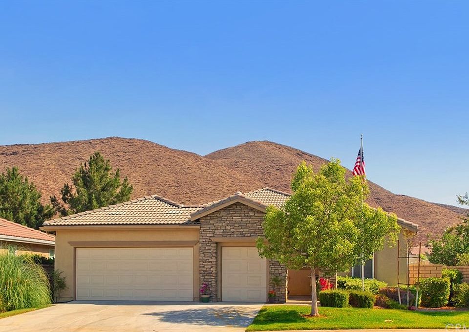 1st image of 28140 Highwood Ct