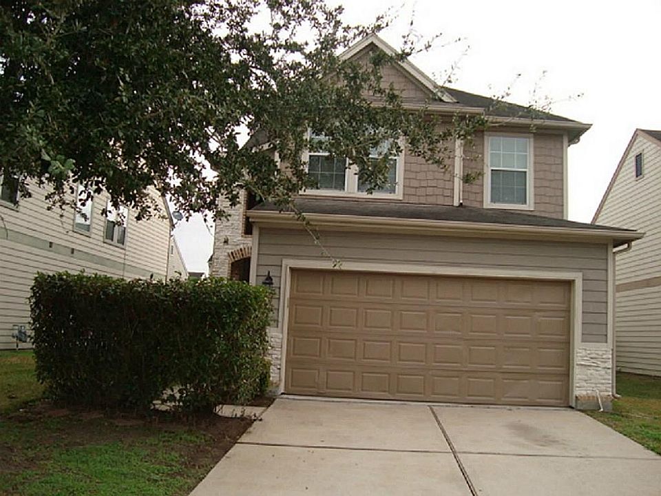 2nd image of 2923 Edgewick Elm St