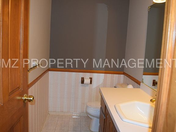 5th image of 19194 Augusta Ct