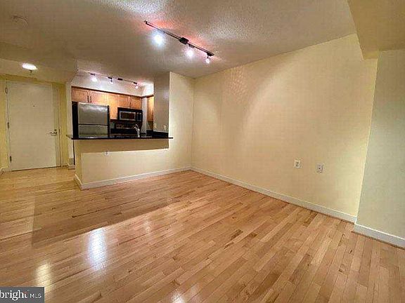 3rd image of 7500 Woodmont Ave #S303