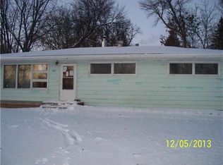 101 E 1st St, Rosholt, SD 57260
