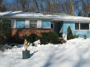 1361 Coriell Dr, Basking Ridge, NJ 07920