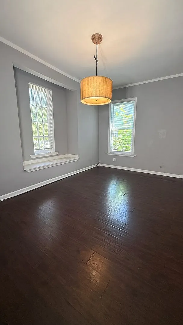 4 Bedroom House with Primary Suite — Photo 3