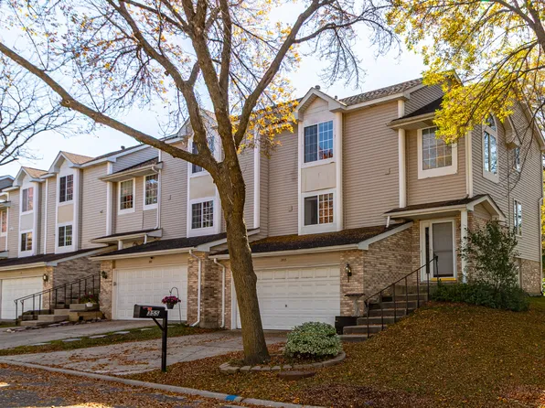 355 Stevens Ct, Grayslake, IL 60030