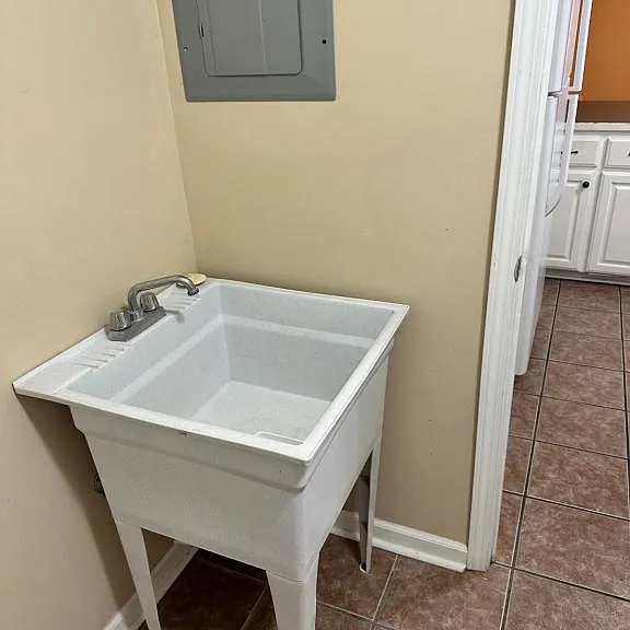 4340 Benoit Ln — Photo 10