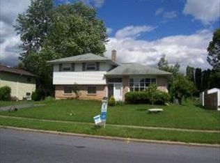 1319 Manor Blvd, Lancaster, PA