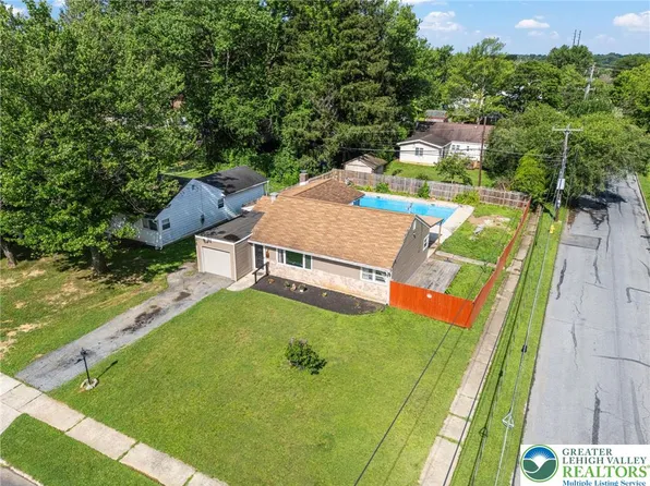 2803 Diamond Ave, Allentown, PA 18103