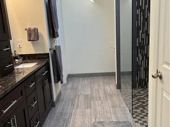 12042 Juniper St, Overland Park, KS 66209