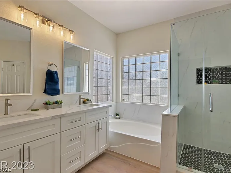 3816 Cape Royal St — Photo 25