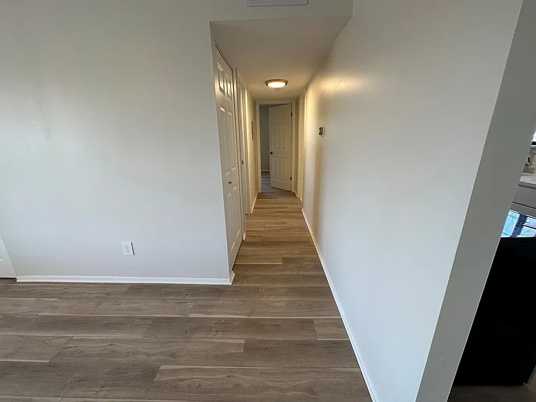 102 N Washington Ave — Photo 7