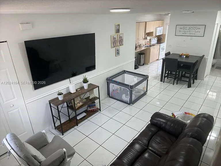 3514 W 76th St #203 — Photo 3