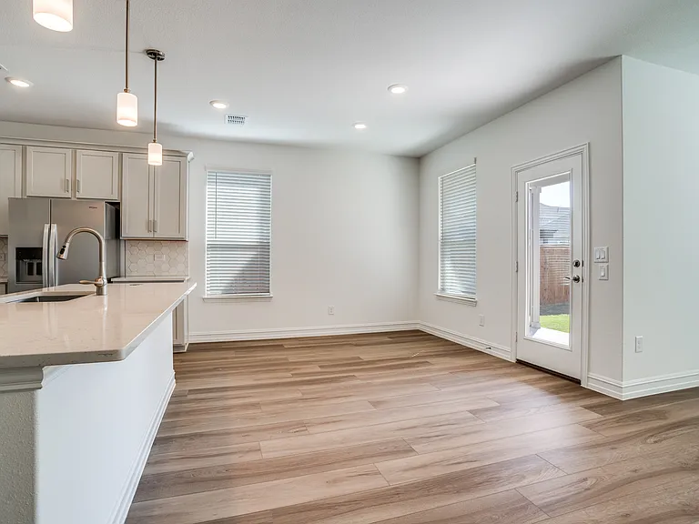 1600 Tyler Dr — Photo 13