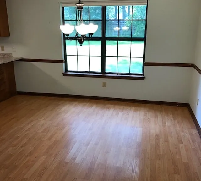 1240 Blockford Ct W — Photo 4