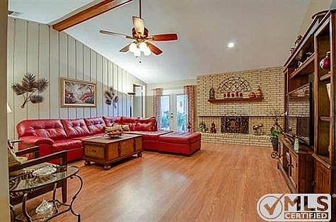 5th image of 6638 Hillwood Ln