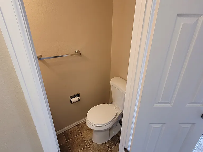 1/2 bath