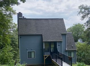 105 Williams Ln #10H, Hartford, VT 05047