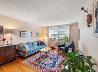 14 Commonwealth Ct APT 12, Brighton, MA 02135