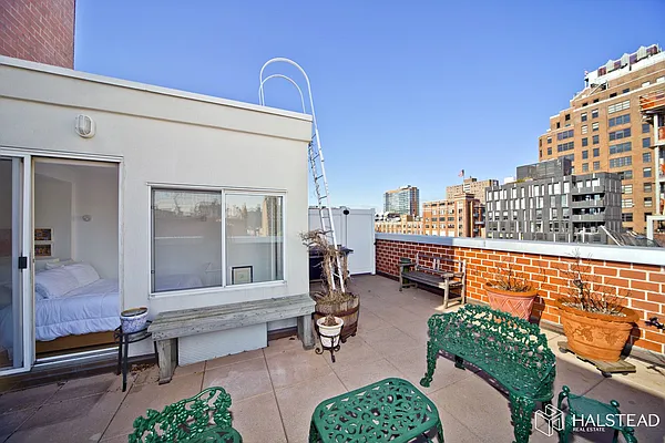 Rented by Halstead Real Estate | media 38