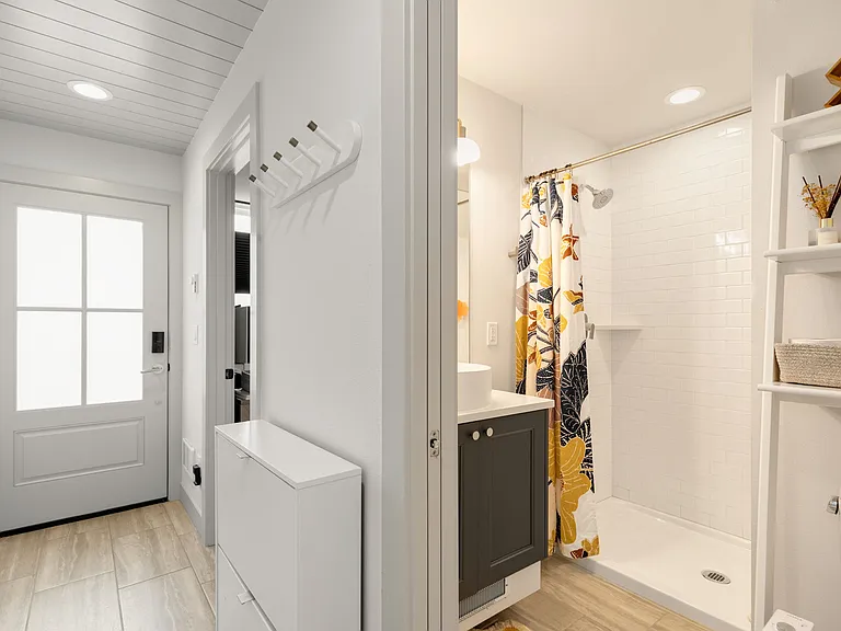 5030 Sand Point Pl NE — Photo 23