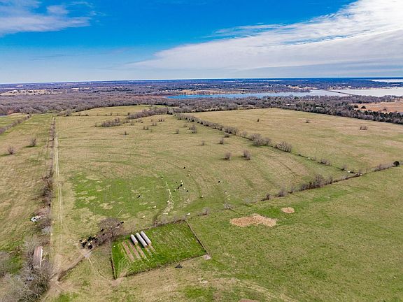 4th image of 352 Rs County Rd #1605