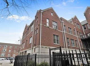 3959 N Hermitage Ave, Chicago, IL 60613
