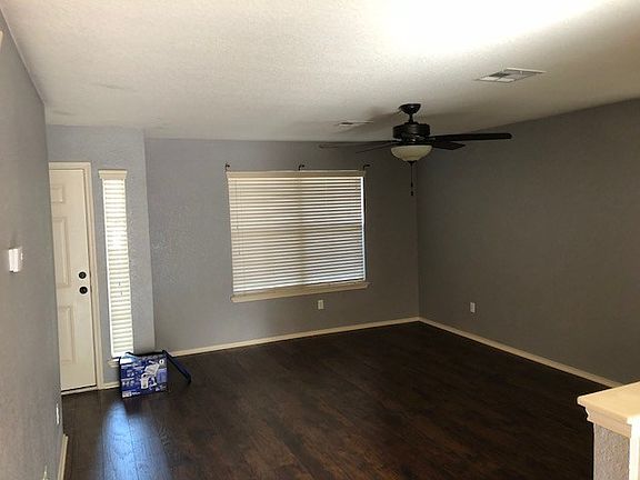 4th image of 400 Bull Creek Pkwy Unit 3