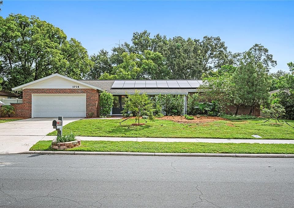 1st image of 1714 CLARENDON AVENUE