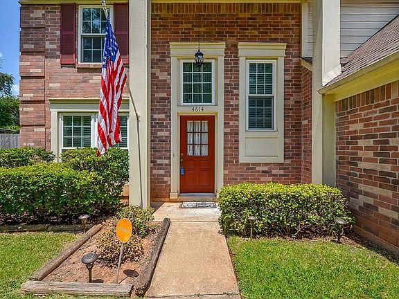 3rd image of 4614 Kilmarnoch Way