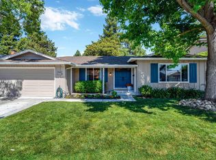 2033 Foxswallow Rd, Pleasanton, CA 94566