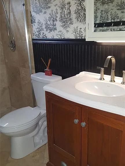 3885 Waterford Dr — Photo 14