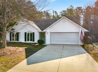 15053 Beacon Ridge Dr, Seneca, SC 29678