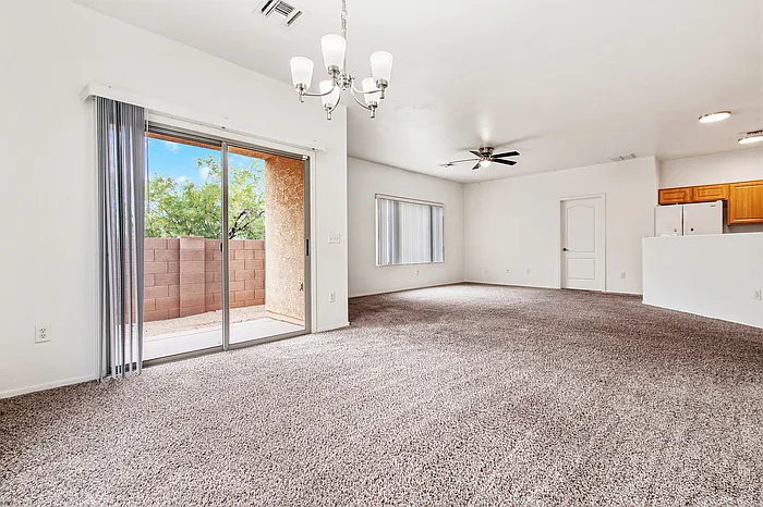 6694 S Avenida Santa Carolina — Photo 5