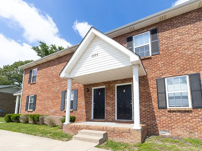 1711 Baltimore Dr — Photo 6