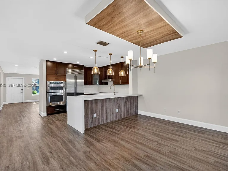 1603 W Harmony Lake Cir — Photo 24