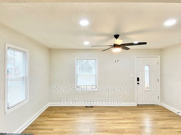 5th image of 69 Greeneland Blvd